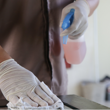 Cleaning and disinfecting surfaces against 
Corona virus with spray detergent. Source: Canva